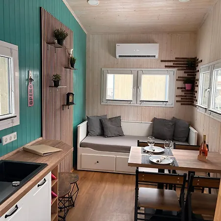 Ke-tiny Siedlung Haus Charlie Oerlenbach
