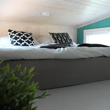 Ke-tiny Siedlung Mit Sauna Haus Charlie