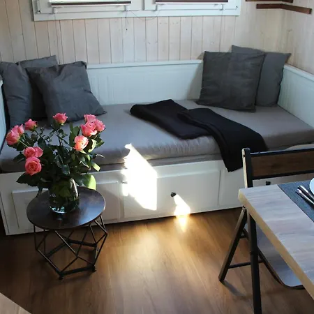 Ke-tiny Siedlung Haus Charlie Oerlenbach