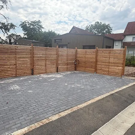 Ke-tiny Siedlung Haus Charlie